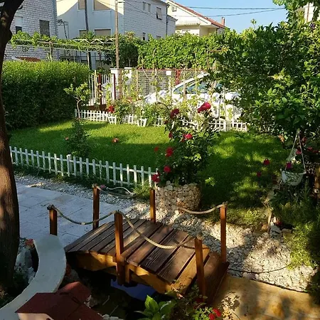 Studio Apartman Zlatno More * Kastela