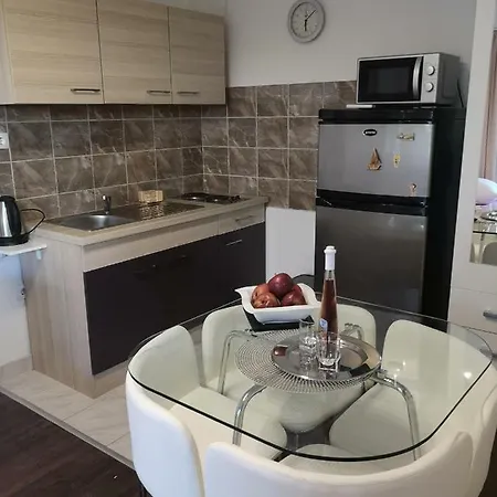 Studio Apartman Zlatno More Apartment Kastela